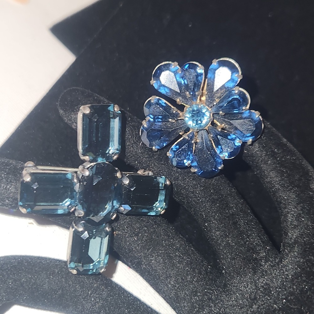Vintage Blue Rhinestone Brooch Set Cross and Flower Silver Gold Tone Jewelry
